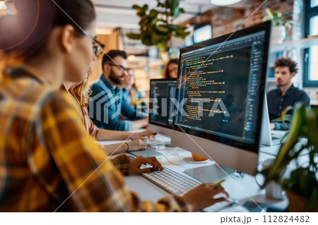 Developing programmer Team Development Website...のイラスト素材 [112824482 ...