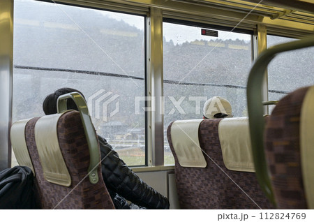各駅停車・冬の旅 各駅停車・冬の旅 112824769