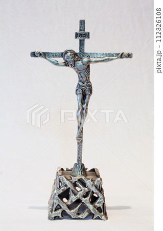 Cross on altar in Chapel of Saint Dismas in Zagreb, Croatia 112826108