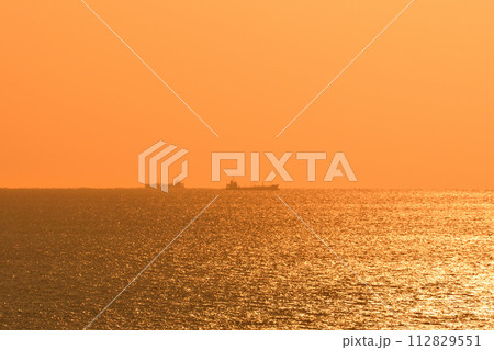 軍艦島の夕景 軍艦島の夕景 112829551
