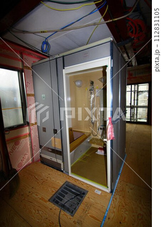 建て込み・組立・据付の済んだ… 注文住宅のユニットバス 112831105