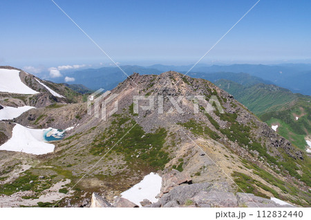 白山御前峰から見る剣ヶ峰 112832440