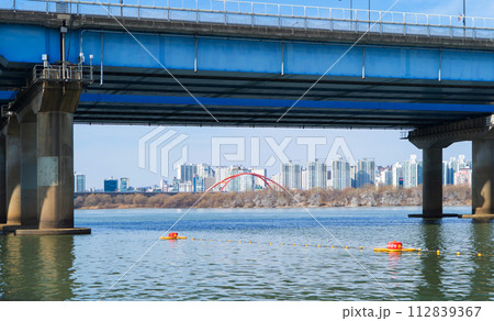 Seoul Downtown with river lake skyline, South Korea. Financial district and business centers in smart urban city in Asia. Skyscraper and high-rise buildings. 112839367