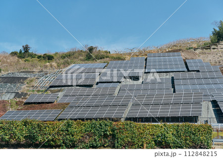 ソーラーパネル 112848215