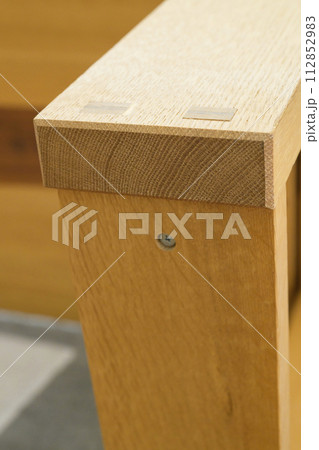 家具の脚によるキズ防止（ビフォーアフター） 112852983