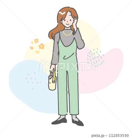 春のおしゃれ女性 112853530