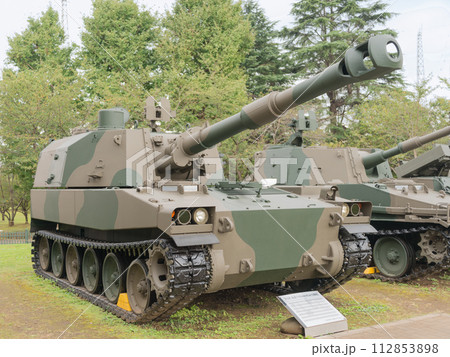 陸上自衛隊75式自走155mm榴弾砲 112853898