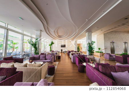リゾートホテルのラウンジイメージ クロアチア リゾートホテルのラウンジイメージ クロアチア 112854068