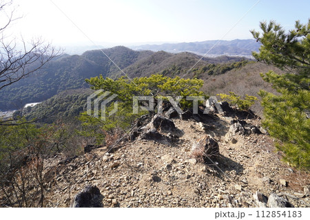 足利市 長林寺ー大坊山ハイキング道 大坊山の登りの途中からの眺め 2024年2月17日 足利市 長林寺ー大坊山ハイキング道 大坊山の登りの途中からの眺め 2024年2月17日 112854183