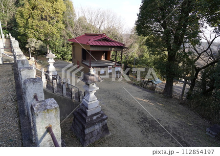 足利市　大坊山の登山口がある大山祇（おおやまずみ）神社　神楽殿方面　2024年2月17日 112854197