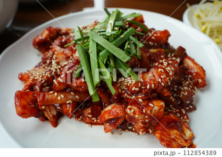 Popular Korean food spicy stir-fried octopus Popular Korean food spicy stir-fried octopus 112854389