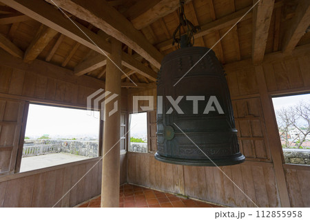 Bankoku Shinryo-no kane,The bell hang in the wooden pavilion at Shurijo castle,Okinawa,Japan Bankoku Shinryo-no kane,The bell hang in the wooden pavilion at Shurijo castle,Okinawa,Japan 112855958