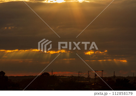 静岡県袋井市愛野 夕暮れ時の風景 静岡県袋井市愛野 夕暮れ時の風景 112858179