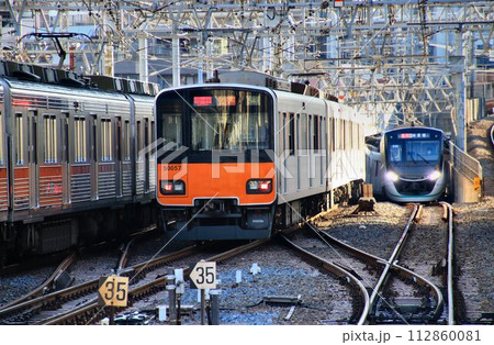 明治35年開業の曳舟駅へ… スカイツリーラインと半蔵門線 112860081