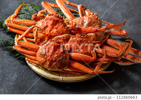 新鮮なズワイガニ 112860663