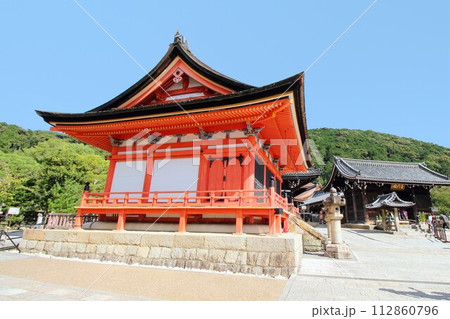 京都のまちなみ　祇園・東山エリア　清水寺　田村堂(開山堂)・轟門 112860796