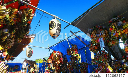 西新井大師（東京都足立区）の納めの大師の風景 112862167