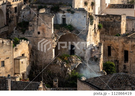 Abandoned ruins of residential cave houses in downtown Matera, Italy Abandoned ruins of residential cave houses in downtown Matera, Italy 112866419