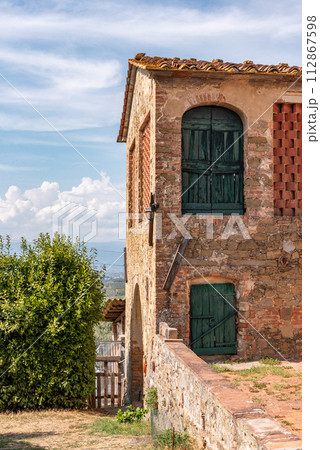 Door of an old shed in a Tuscan village Door of an old shed in a Tuscan village 112867598
