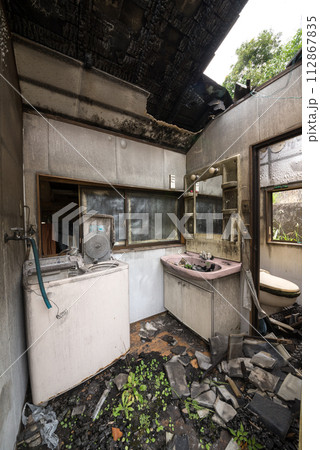火事にあった洗面所と洗濯機 火事にあった洗面所と洗濯機 112867835