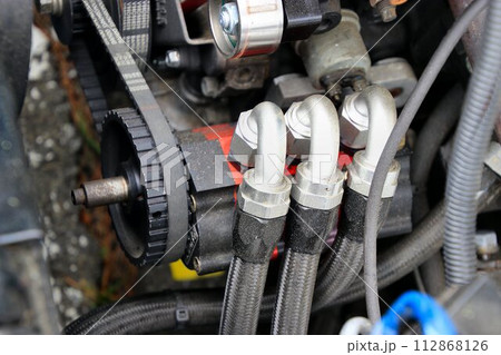 ドライサンプ仕様に改良された4AGエンジンのスカベンジポンプ・フィードポンプ 112868126