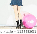 美しく健康的な女性の脚 112868931