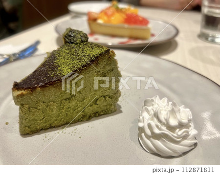 抹茶のチーズケーキ 抹茶のチーズケーキ 112871811