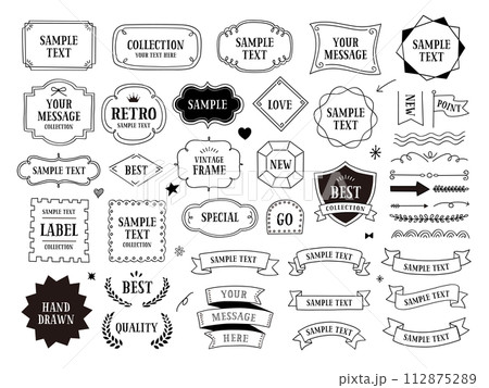 線画のレトロなフレームと装飾の素材 112875289
