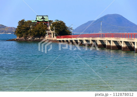 【香川県】 晴天の津嶋神社（子供の神様） 112878012