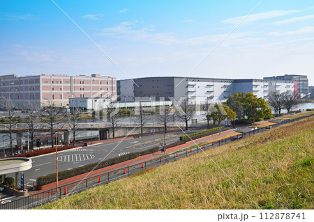 戸田公園　荒川土手からの眺め　春の風景 112878741