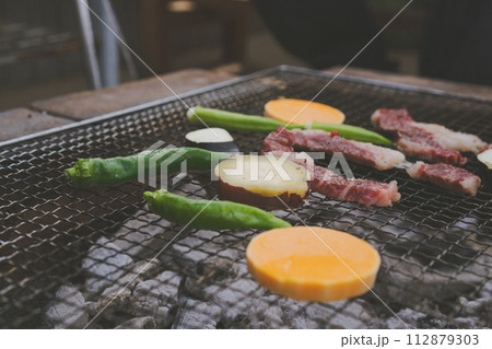 barbeque 112879303