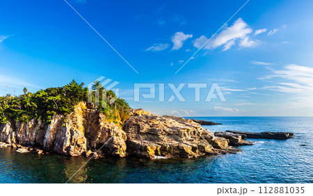 千畳敷から三段壁千畳敷エリアの眺め　パノラマ　【和歌山県西牟婁郡】 112881035