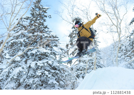 バックカントリースキー 112881438