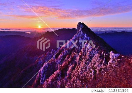 霧氷の石鎚山 112881595