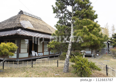 古い家屋(神奈川県横須賀市万代会館) 古い家屋(神奈川県横須賀市万代会館) 112883787