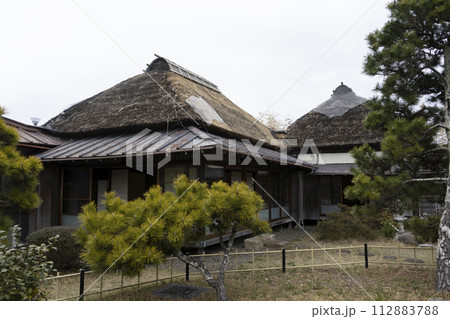 古い家屋(神奈川県横須賀市万代会館) 古い家屋(神奈川県横須賀市万代会館) 112883788