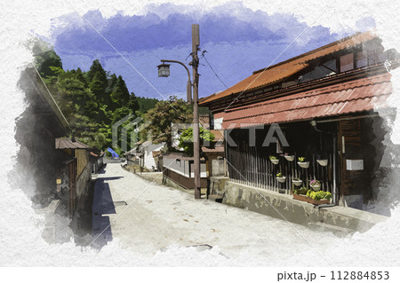水彩画風 雲南 吉田町の町並み 島根県雲南市 水彩画風 雲南 吉田町の町並み 島根県雲南市 112884853