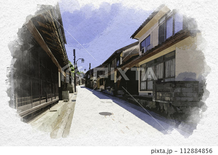 水彩画風　雲南　吉田町の町並み　島根県雲南市 112884856