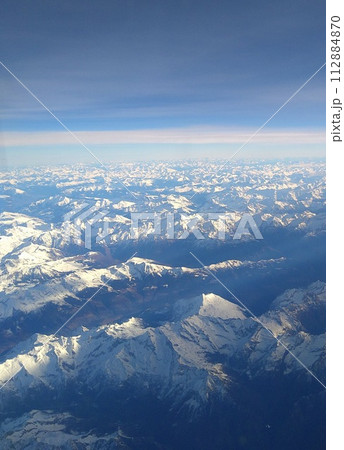 飛行機から見たアルプス 飛行機から見たアルプス 112884870