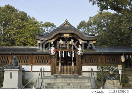 晴明神社　御本殿　横構図1 112885906