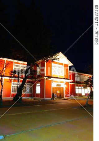 旧長井小学校第一校舎 ライトアップ 旧長井小学校第一校舎 ライトアップ 112887388
