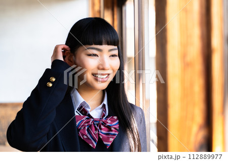 放課後、校舎に残る女子高生 放課後、校舎に残る女子高生 112889977