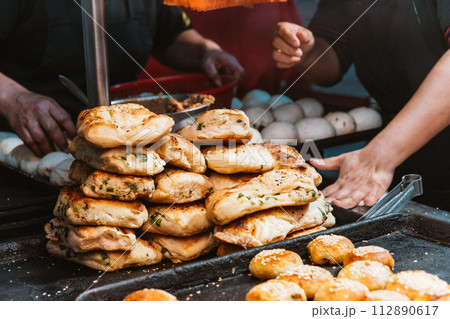 台湾　夜市　胡椒餅 112890617