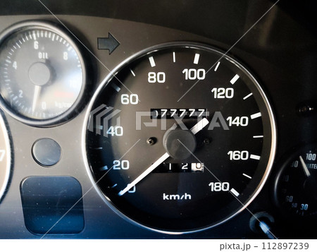 77,777kmのゾロ目のオドメーター 77,777kmのゾロ目のオドメーター 112897239
