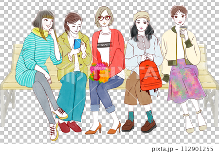 女子友達の集い_ベンチに座って談笑するかわいい女性達 女子友達の集い_ベンチに座って談笑するかわいい女性達 112901255