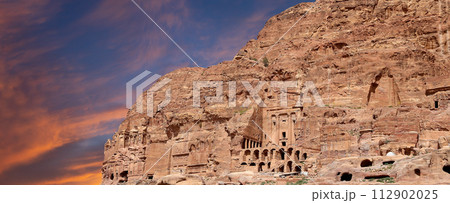 Mountains of Petra, Jordan, Middle East. Petra has been a UNESCO World Heritage Site since 1985 Mountains of Petra, Jordan, Middle East. Petra has been a UNESCO World Heritage Site since 1985 112902025