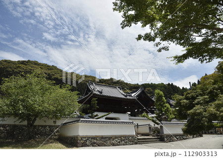 興聖寺　山門 112903313