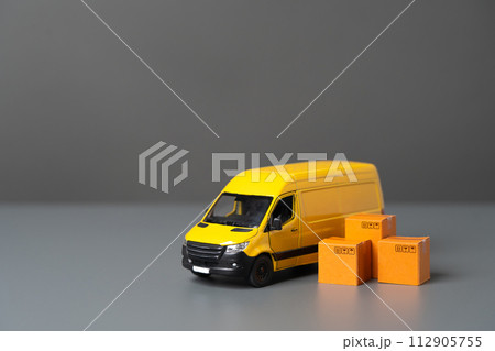 Delivery van and boxes. Logistics and industry. Delivery of online orders and purchases. Supply of goods. House moving. Delivery van and boxes. Logistics and industry. Delivery of online orders and purchases. Supply of goods. House moving. 112905755