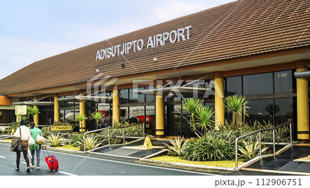 ジョグジャカルタ・アジスチプト空港 旅客ターミナル / Adisutjipto Airport 112906751