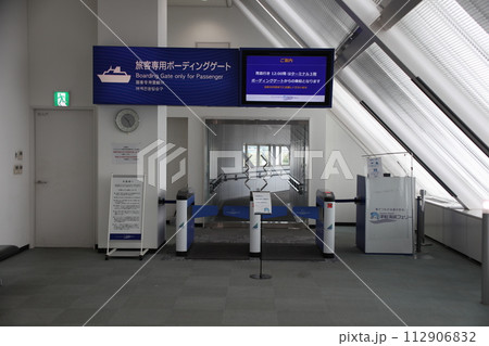 ボーディングゲートの風景_函館フェリーターミナル ボーディングゲートの風景_函館フェリーターミナル 112906832